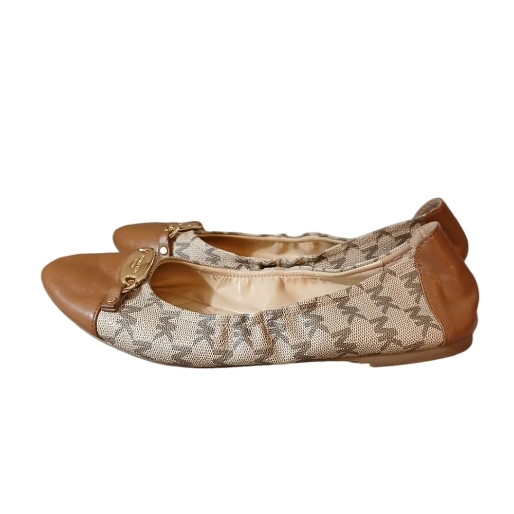 Micheal Kors Joyce Ballet Flat Brown and Tan Signature MK Print Size 7